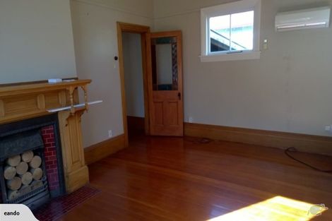 Photo of property in 19 Woodville Street, Edgeware, Christchurch, 8013
