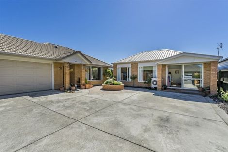 Photo of property in 32 Bella Rosa Drive, Hei Hei, Christchurch, 8042