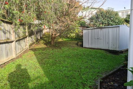 Photo of property in 2/79 Mountbatten Avenue, Hillcrest, Auckland, 0627