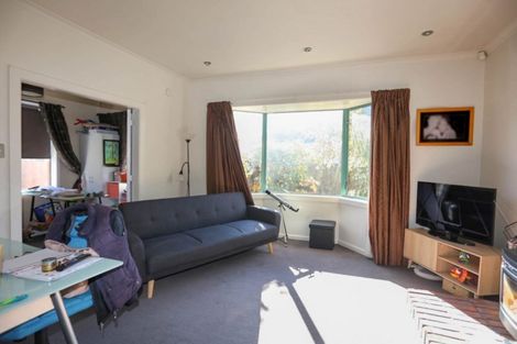 Photo of property in 14 Aorangi Road, Bryndwr, Christchurch, 8053