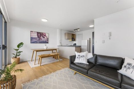 Photo of property in 305/23 Maunganui Road, Mount Maunganui, 3116