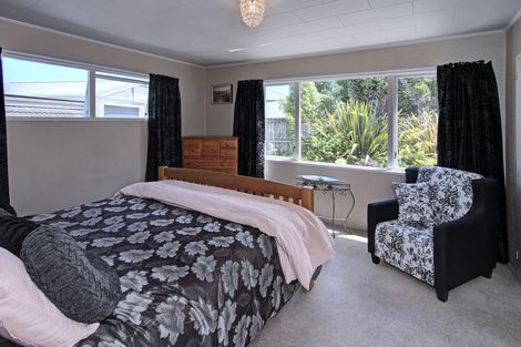 Photo of property in 28 Third Street, Lansdowne, Masterton, 5810