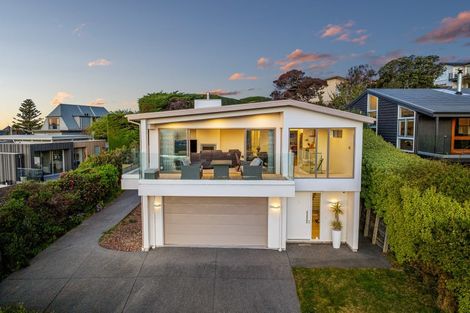 Photo of property in 320 Cannon Hill Crescent, Mount Pleasant, Christchurch, 8081