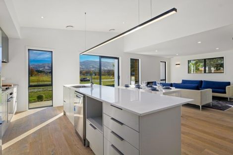 Photo of property in 13 Alpha Street, Cromwell, 9310