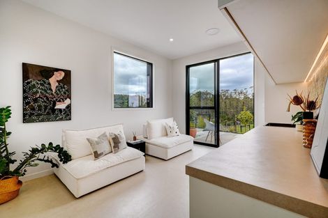 Photo of property in 10 Taha Puke Road, Okura Bush, Silverdale, 0794