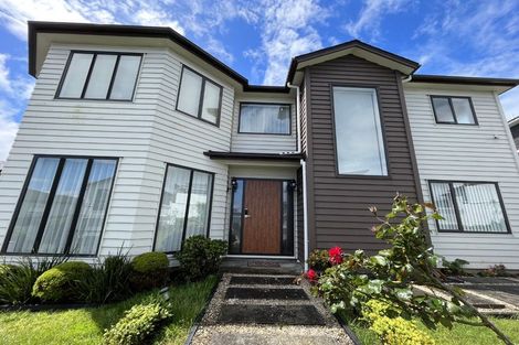 Photo of property in 2 Crompton Place, Orewa, 0931