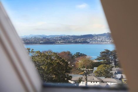 Photo of property in 19 Beach Road, Mellons Bay, Auckland, 2014