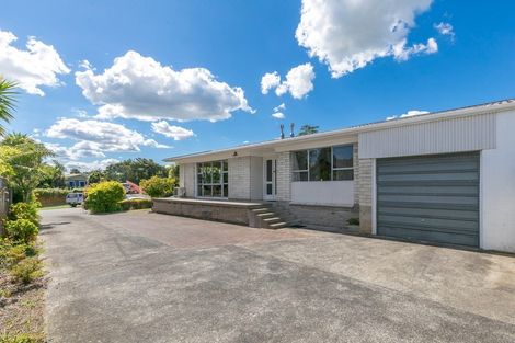 Photo of property in 8a Tanekaha Place, Pukete, Hamilton, 3200