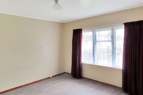 Photo of property in 8 Eldon Grove, Taita, Lower Hutt, 5019