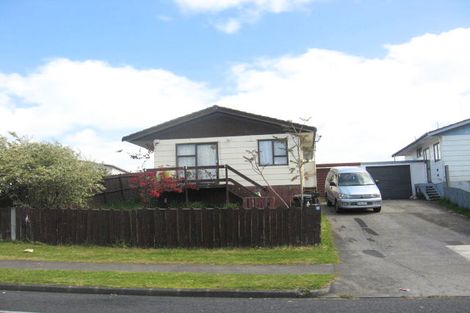 Photo of property in 2/26 Burundi Avenue, Clendon Park, Auckland, 2103