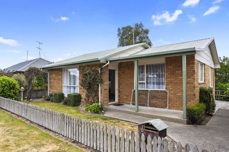 Photo of property in 6 Bank Street, Amberley, 7410