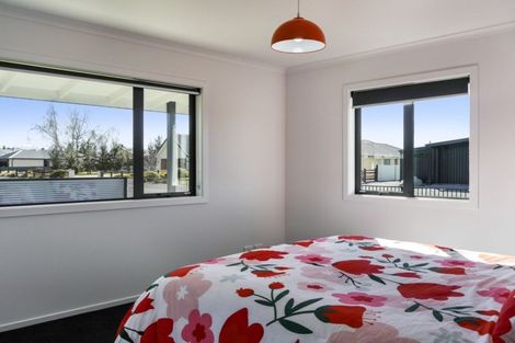 Photo of property in 19 Irishman Drive, Twizel, 7901