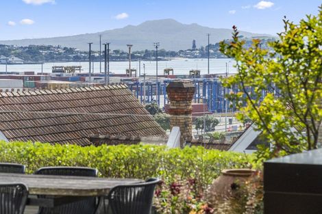 Photo of property in 302/15b Augustus Terrace, Parnell, Auckland, 1052