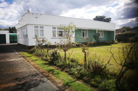 Photo of property in 14 Onslow Street East, Ohingaiti, Hunterville, 4785