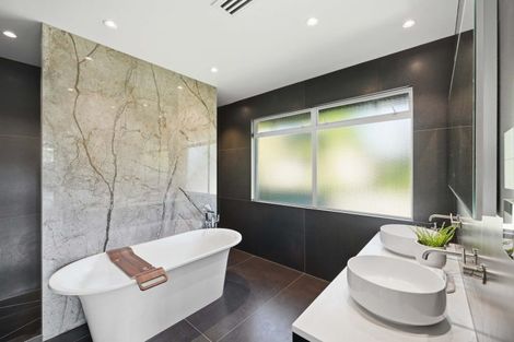 Photo of property in 15 Oak Manor Drive, Albany, Auckland, 0632
