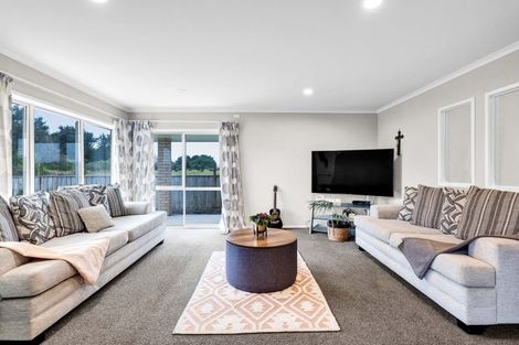 Photo of property in 16 Ryder Drive, Waiwhakaiho, New Plymouth, 4312