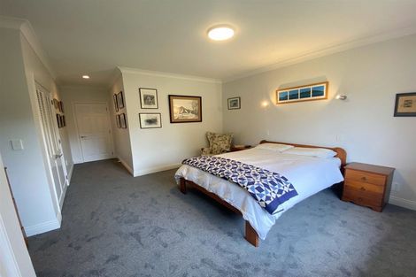 Photo of property in 214 Te Moana Road, Waikanae, 5036