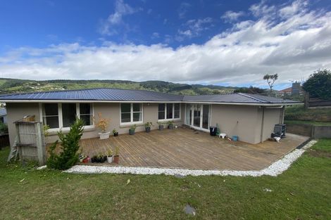 Photo of property in 16 Duncan Street, Tawa, Wellington, 5028
