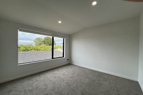 Photo of property in 98f Royal Road, Massey, Auckland, 0614