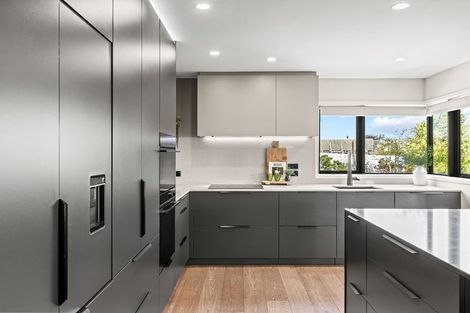 Photo of property in Gloucester Towers, 12/28 Gloucester Street, Christchurch Central, Christchurch, 8013