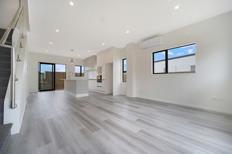 Photo of property in 42 Holcroft Street, Papakura, 2110