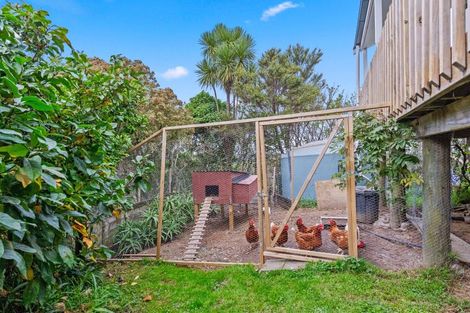 Photo of property in 211 Whitehills Road, Waitoki, Silverdale, 0994