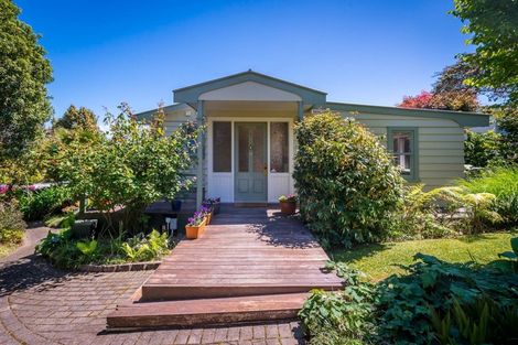 Photo of property in 2 Tui Crescent, Waikanae, 5036