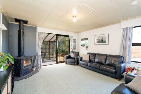Photo of property in 9 Russell Esplanade, Otautau, 9610
