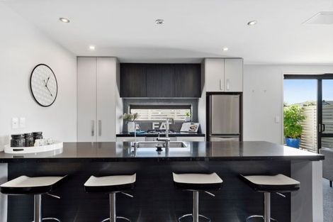 Photo of property in 17 Butterworth Crescent, Papamoa Beach, Papamoa, 3118