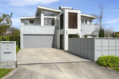 Photo of property in 35 Shepherd Road, Waipahihi, Taupo, 3330