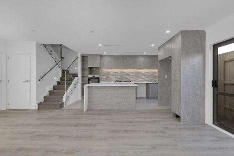 Photo of property in 186d Pakuranga Road, Pakuranga, Auckland, 2010