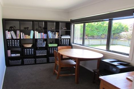 Photo of property in 20 Tasman Close, Aotea, Porirua, 5024