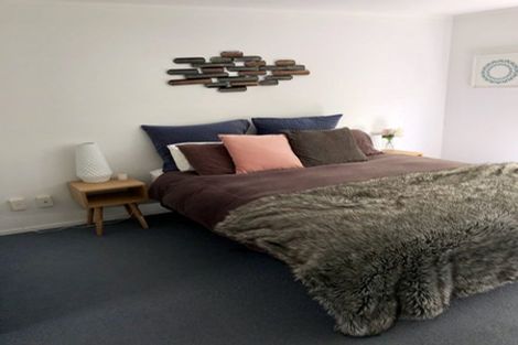 Photo of property in 5/3 Kelvin Grove, Te Aro, Wellington, 6011