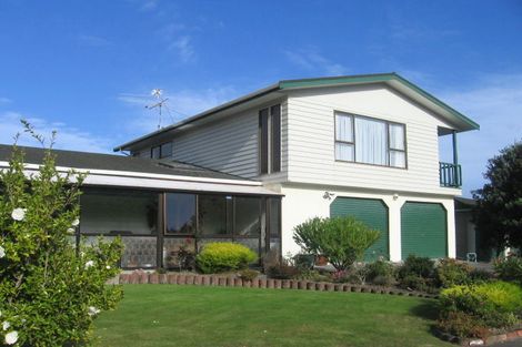 Photo of property in 3 Naver Place, Papakowhai, Porirua, 5024