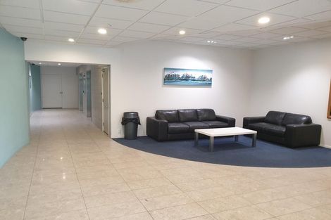 Photo of property in Terrace Tower Apartments, 2b/126 The Terrace, Wellington Central, Wellington, 6011