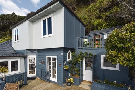 Photo of property in 625 Marine Drive, Days Bay, Lower Hutt, 5013