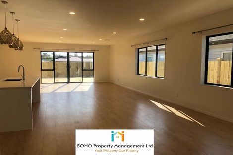 Photo of property in 64 Schoolside Road, Kumeu, 0810