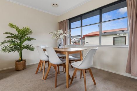 Photo of property in 1/128 Sixteenth Avenue, Tauranga South, Tauranga, 3112