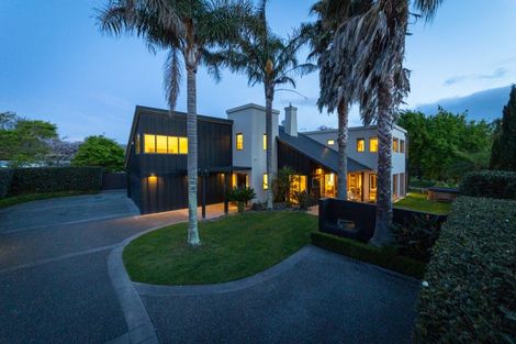 Photo of property in 15 Pastoral Lane, Hokowhitu, Palmerston North, 4410