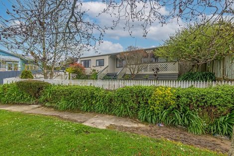 Photo of property in 21 Dahlstrom Grove, Kelvin Grove, Palmerston North, 4414