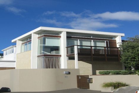 Photo of property in 15 The Crescent, Roseneath, Wellington, 6011