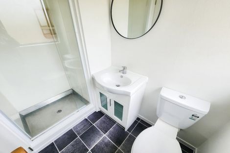 Photo of property in 2 Lydia Place, Kelvin Grove, Palmerston North, 4414