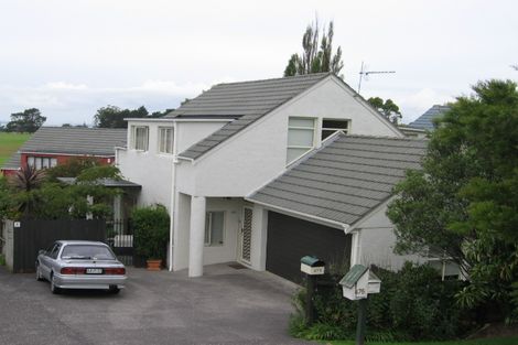 Photo of property in 473 Don Buck Road, Massey, Auckland, 0614