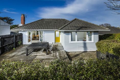 Photo of property in 1/15 Alamein Avenue, Belmont, Auckland, 0622