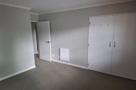 Photo of property in 5 Ross Grove, Paraparaumu, 5032