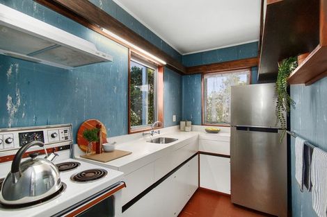 Photo of property in 5 Mataroa Avenue, Northland, Wellington, 6012