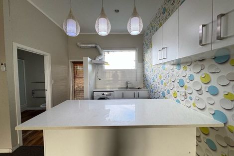 Photo of property in 86 Glamorgan Drive, Torbay, Auckland, 0630