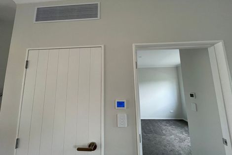 Photo of property in 19 Eastview Road, Glen Innes, Auckland, 1072