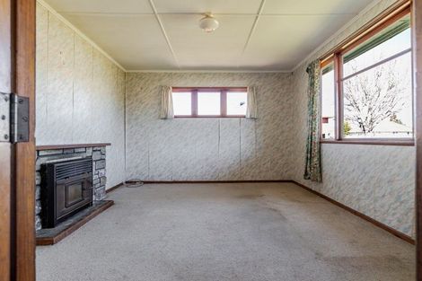 Photo of property in 16 Hamilton Street, Pahiatua, 4910