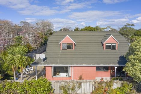 Photo of property in 2/94a Coronation Road, Hillcrest, Auckland, 0627